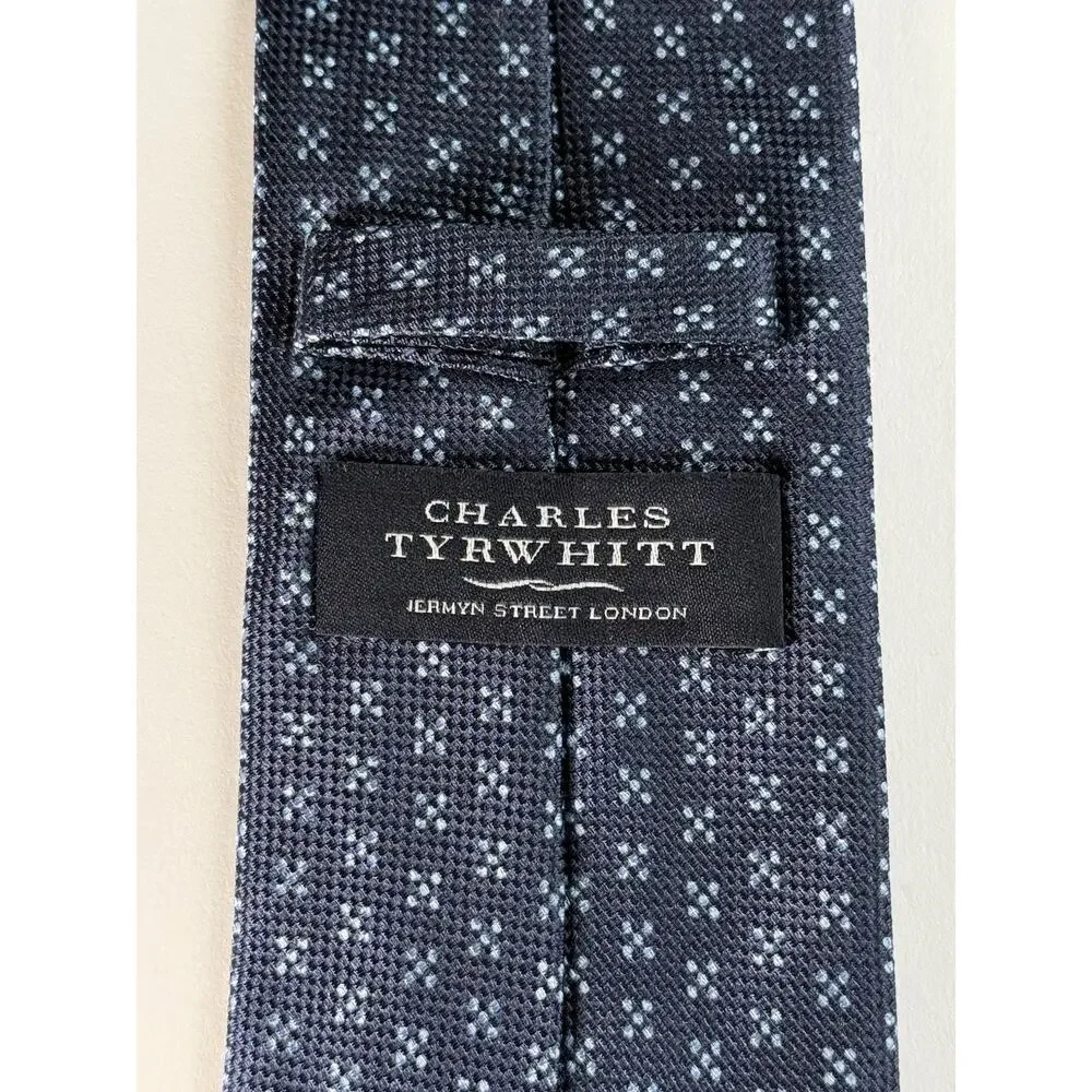 CHARLES TYRWHITT Men's 100% Silk Necktie Designer Blue with Light‎ Blue Dots EUC